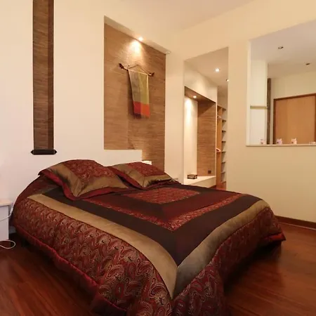 Spacious Flat With Ac & 33m² Terrace In Appartement Sarlat-la-Canéda